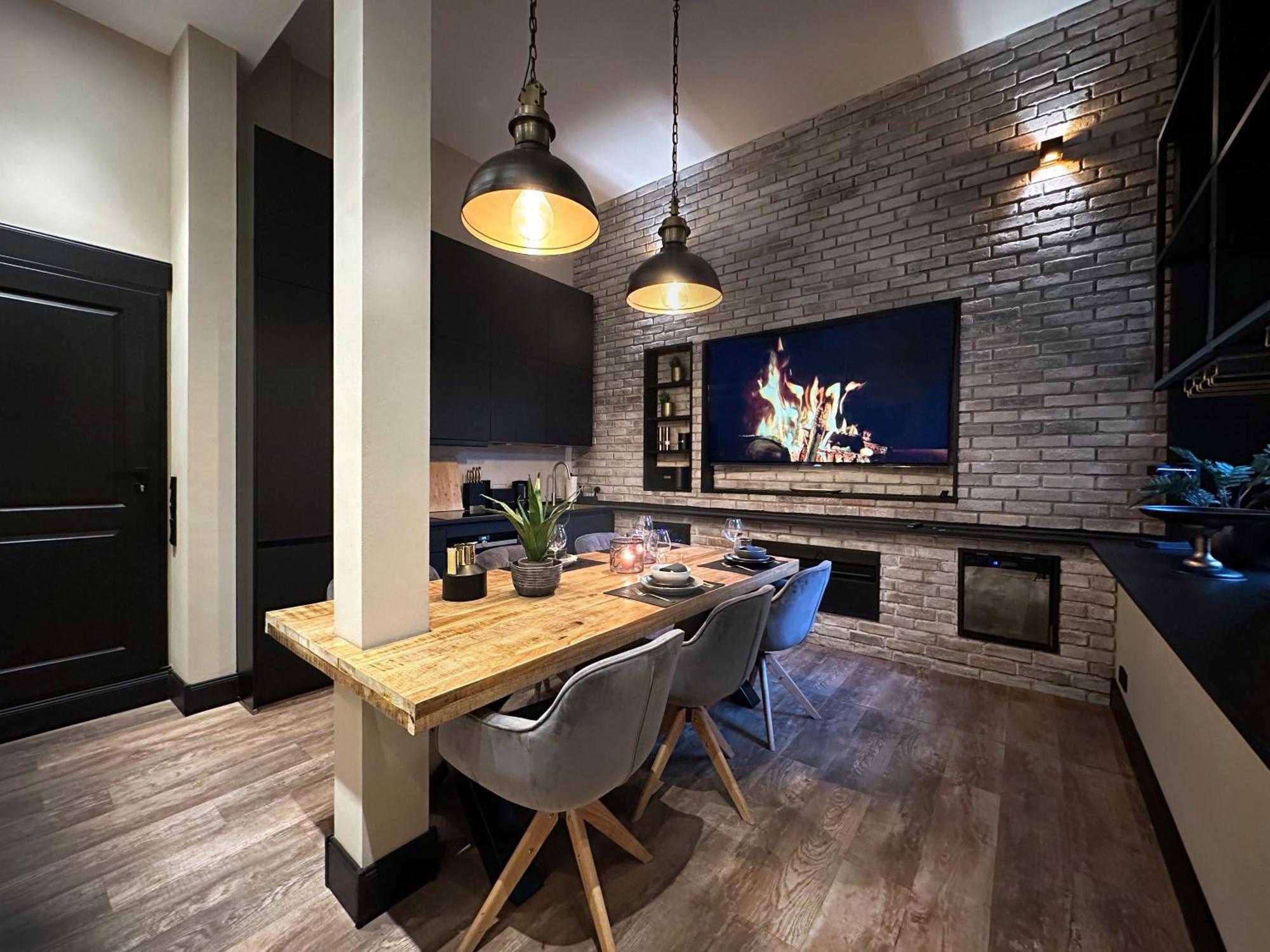 Black Suite 4 Luxus In Alsternaehe Hamburg Exterior photo